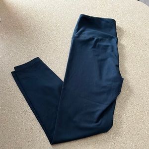90 Degree by Reflex Ribbed Material Navy Legging Crop Women’s Size Medium